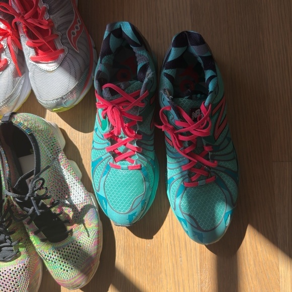 Bundle of five women’s Sneakers: Nike/ New Balance/ Saucony - Picture 6 of 12